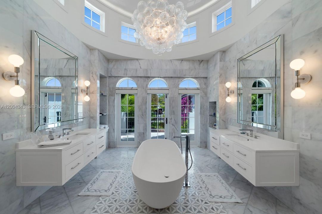 For Sale: $14,900,000 (5 beds, 5 baths, 5455 Square Feet)