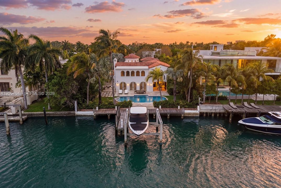 For Sale: $14,900,000 (5 beds, 5 baths, 5455 Square Feet)
