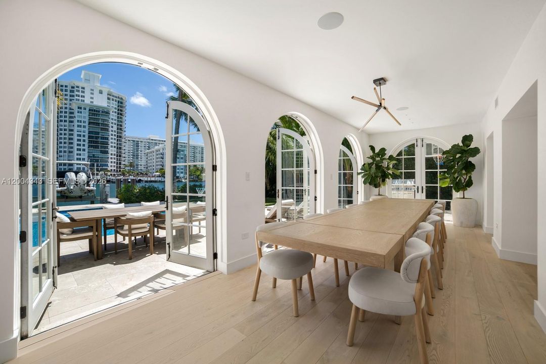 For Sale: $14,900,000 (5 beds, 5 baths, 5455 Square Feet)