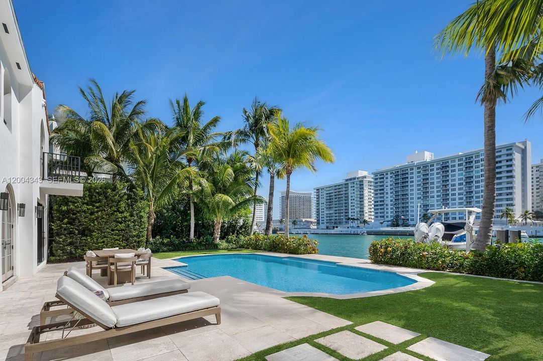 For Sale: $14,900,000 (5 beds, 5 baths, 5455 Square Feet)