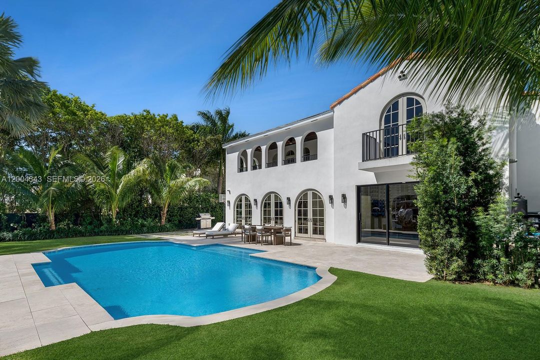 For Sale: $14,900,000 (5 beds, 5 baths, 5455 Square Feet)