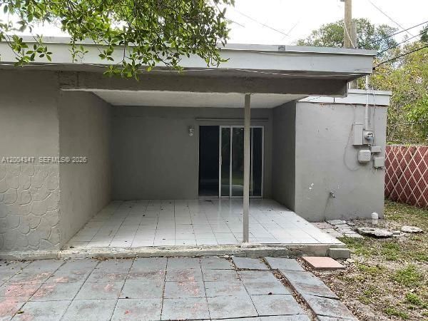 Activo con contrato: $2,630 (3 camas, 2 baños, 1339 Pies cuadrados)