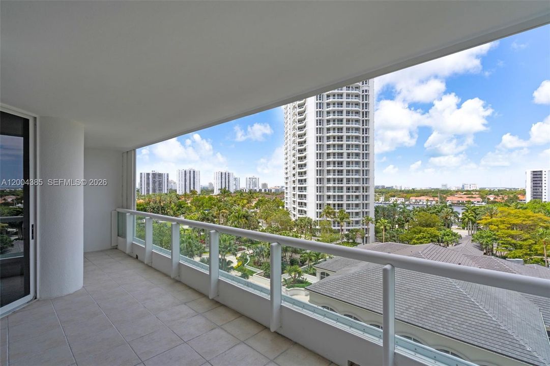 Recently Sold: $1,230,000 (3 beds, 3 baths, 2750 Square Feet)