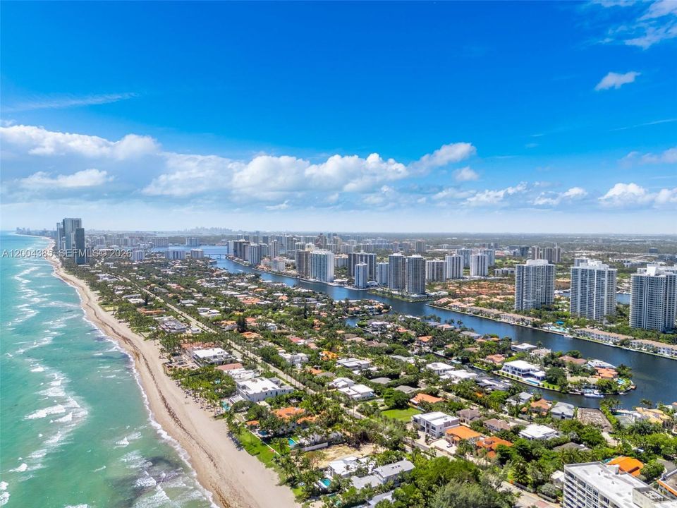 Recently Sold: $1,230,000 (3 beds, 3 baths, 2750 Square Feet)