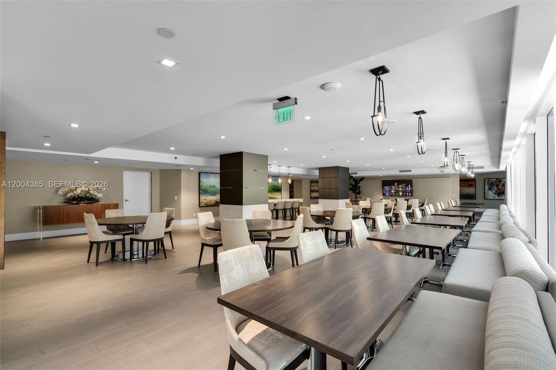 Recently Sold: $1,230,000 (3 beds, 3 baths, 2750 Square Feet)