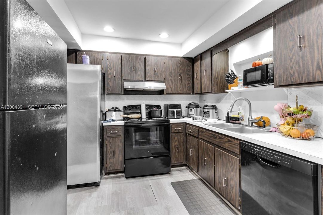 En Venta: $460,000 (3 camas, 2 baños, 1334 Pies cuadrados)