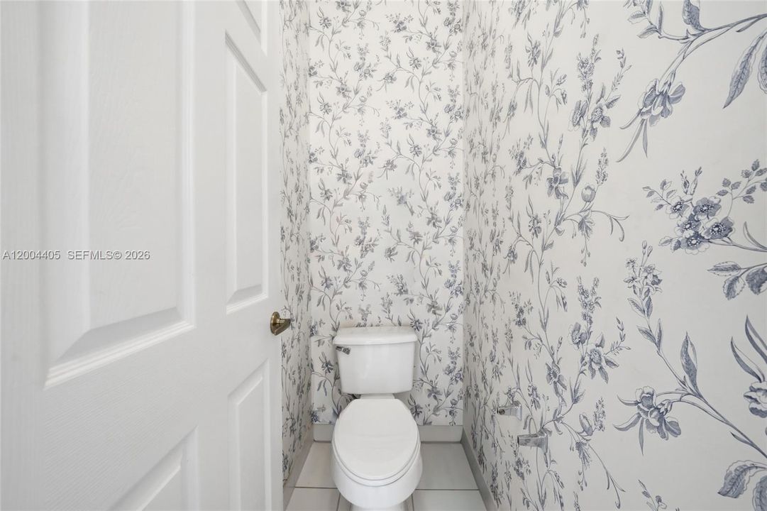 В аренду: $3,500 (3 спален, 2 ванн, 1632 Квадратных фут)