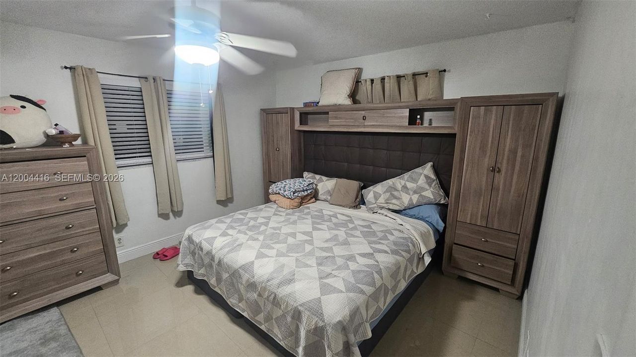 На продажу: $520,000 (3 спален, 2 ванн, 1653 Квадратных фут)