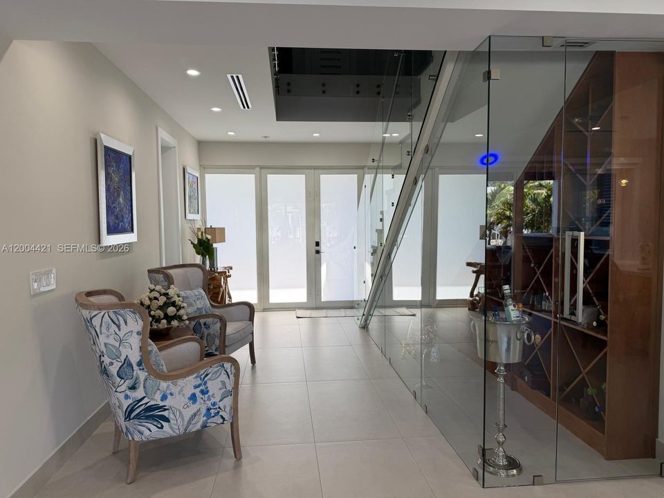 Active With Contract: $3,250,000 (5 beds, 4 baths, 3559 Square Feet)