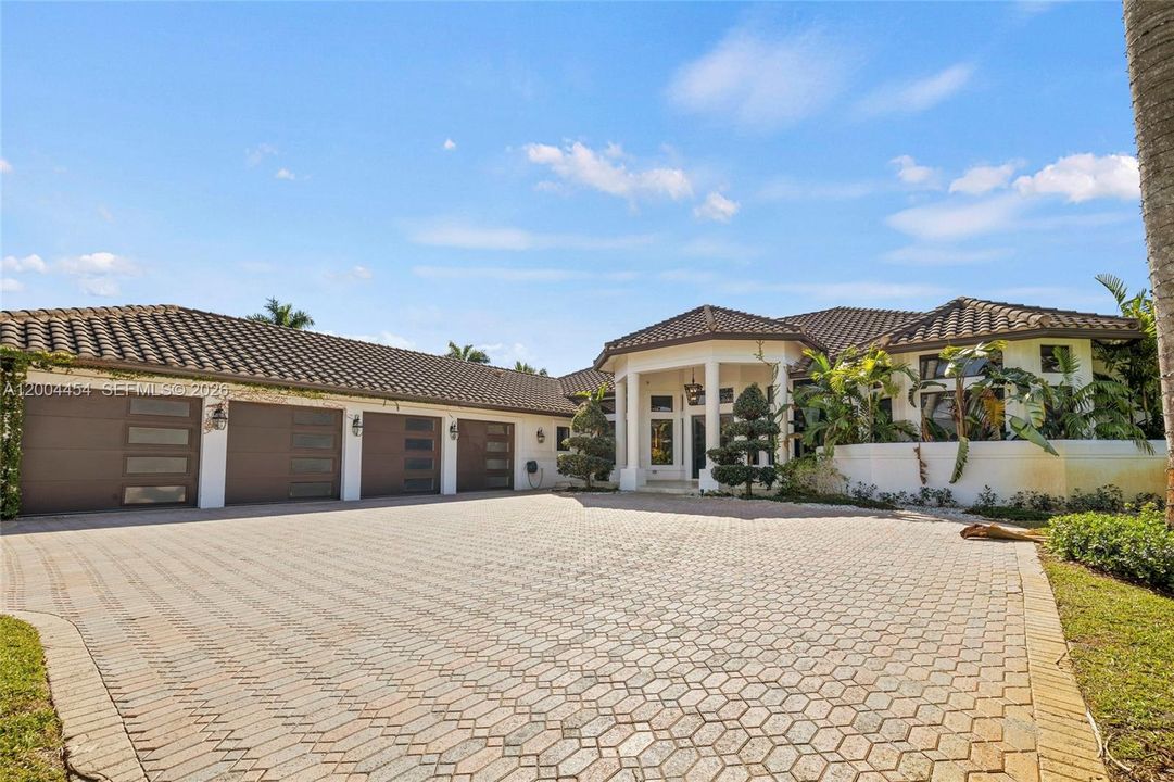 На продажу: $2,490,000 (4 спален, 4 ванн, 4266 Квадратных фут)