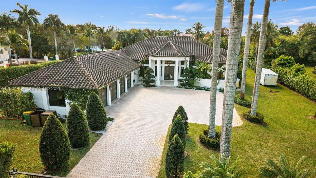 На продажу: $2,490,000 (4 спален, 4 ванн, 4266 Квадратных фут)