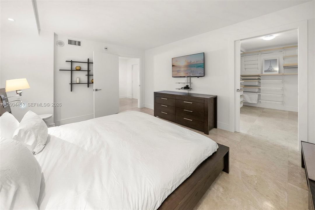 For Sale: $2,480,000 (3 beds, 3 baths, 2523 Square Feet)