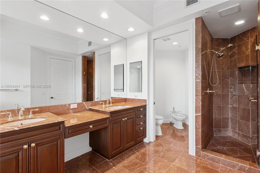 В аренду: $13,500 (4 спален, 4 ванн, 3288 Квадратных фут)