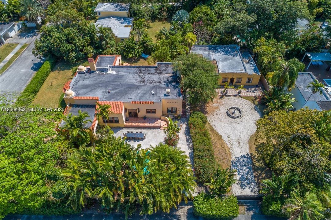 For Sale: $8,000,000 (7 beds, 6 baths, 3268 Square Feet)