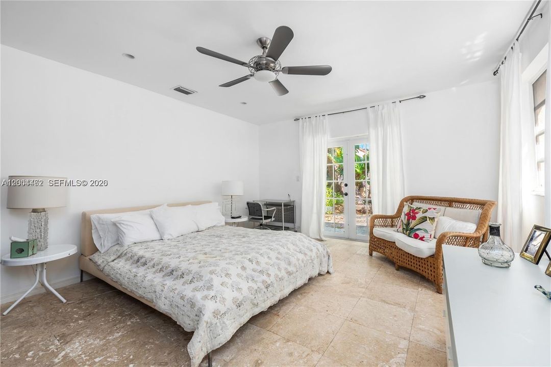 For Sale: $8,000,000 (7 beds, 6 baths, 3268 Square Feet)