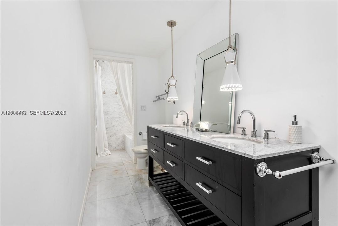 For Sale: $8,000,000 (7 beds, 6 baths, 3268 Square Feet)