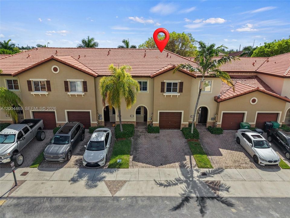 For Sale: $405,000 (3 beds, 2 baths, 1705 Square Feet)