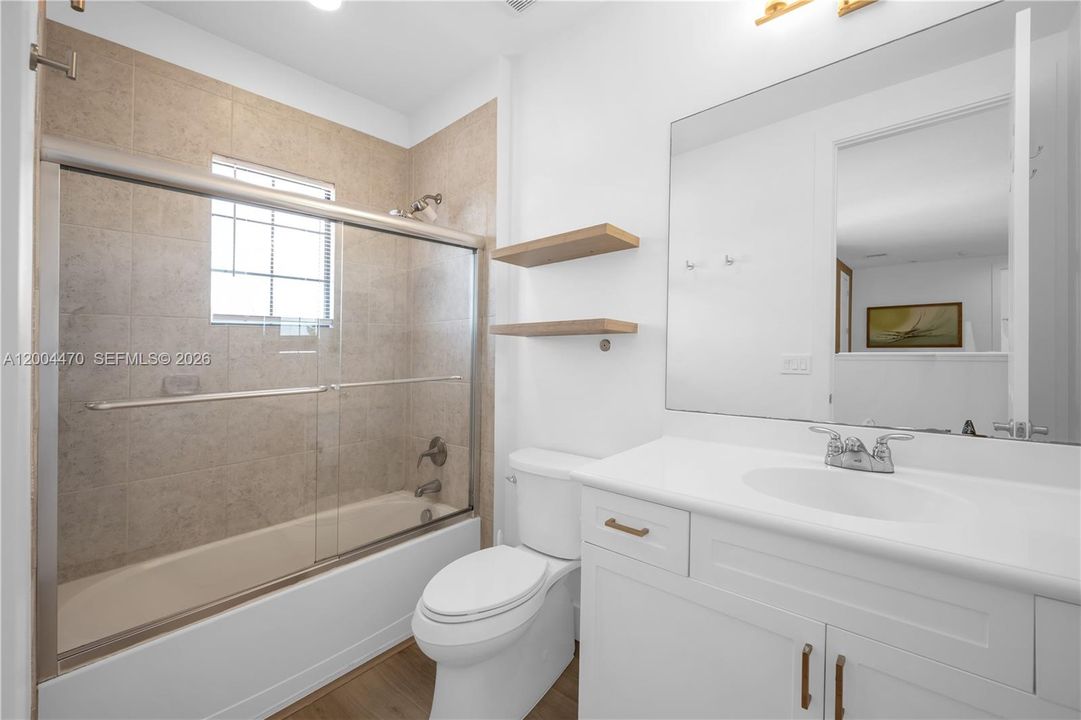 Upstairs bathroom