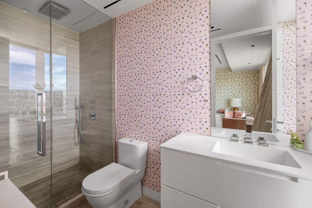 For Sale: $7,575,000 (3 beds, 3 baths, 3835 Square Feet)