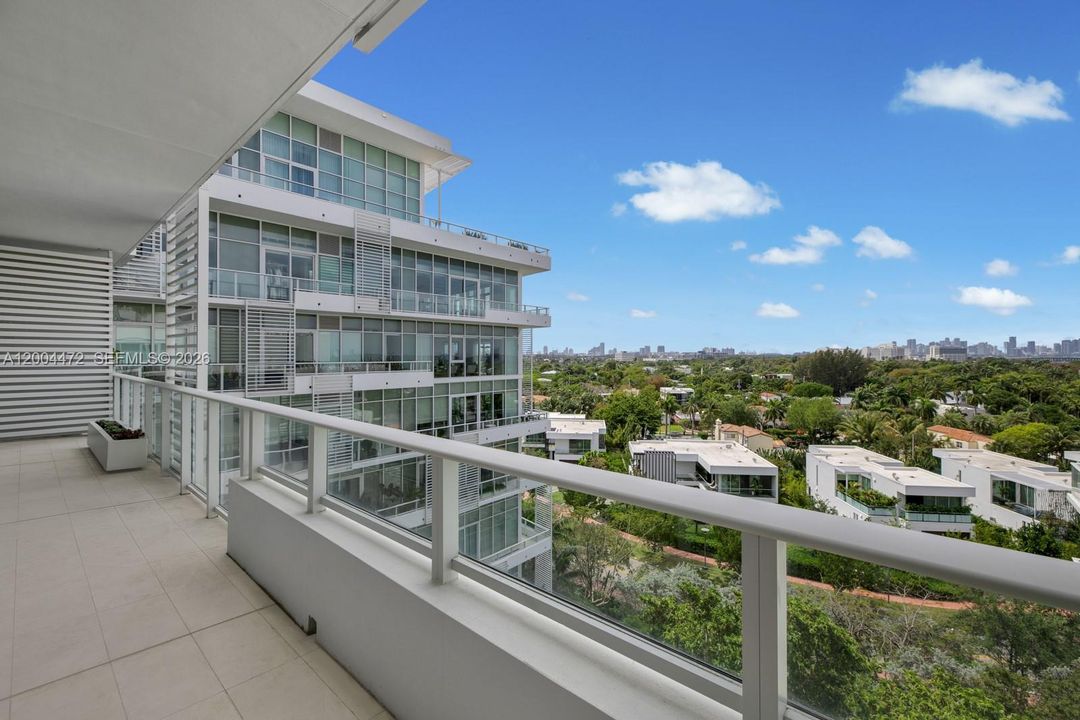 For Sale: $7,575,000 (3 beds, 3 baths, 3835 Square Feet)