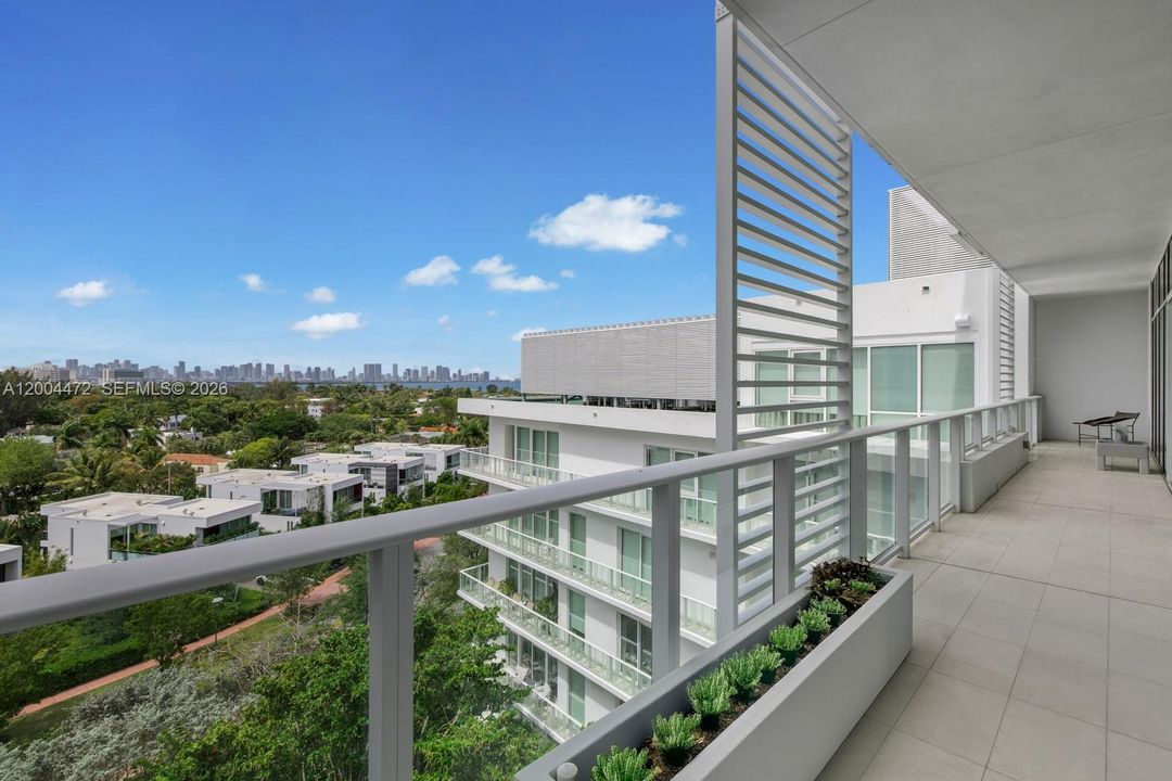For Sale: $7,575,000 (3 beds, 3 baths, 3835 Square Feet)