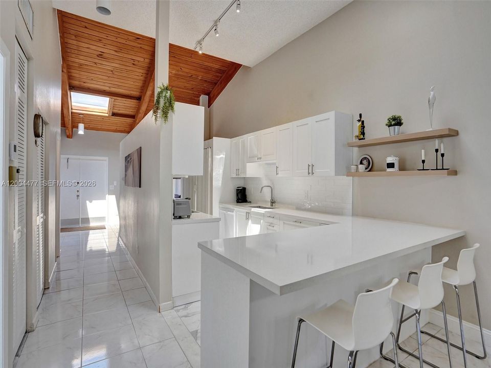 For Sale: $699,000 (2 beds, 2 baths, 1680 Square Feet)