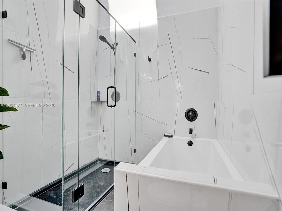 For Sale: $699,000 (2 beds, 2 baths, 1680 Square Feet)