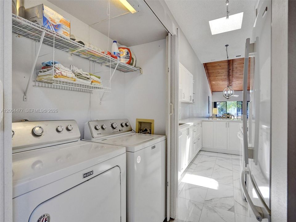 For Sale: $699,000 (2 beds, 2 baths, 1680 Square Feet)
