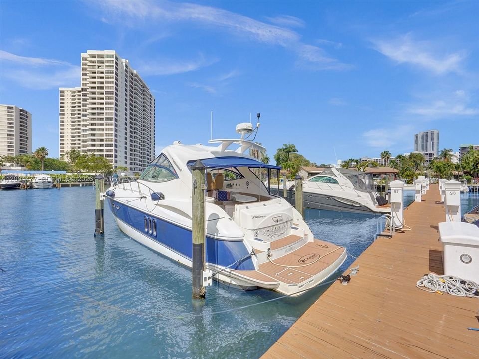 For Sale: $699,000 (2 beds, 2 baths, 1680 Square Feet)