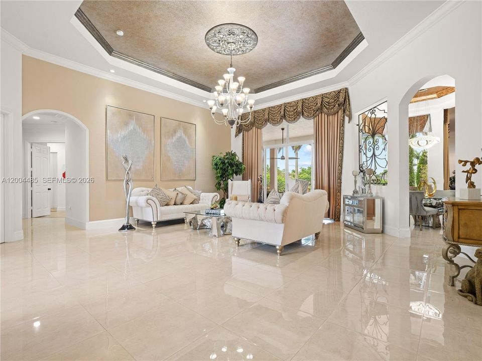 For Sale: $2,599,000 (6 beds, 5 baths, 5650 Square Feet)