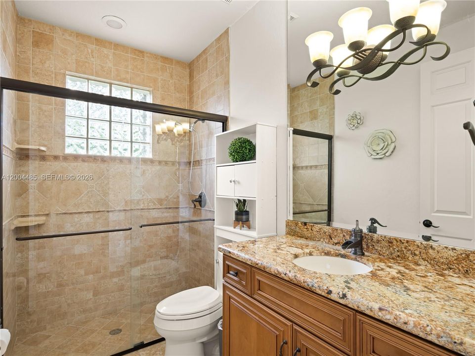 For Sale: $2,599,000 (6 beds, 5 baths, 5650 Square Feet)