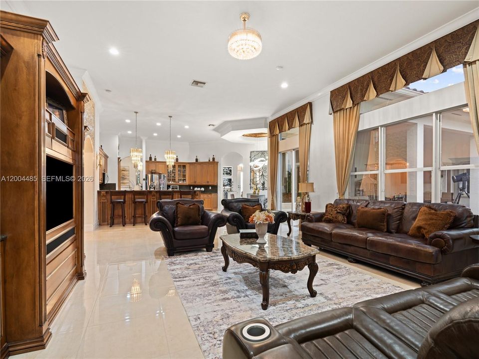For Sale: $2,599,000 (6 beds, 5 baths, 5650 Square Feet)