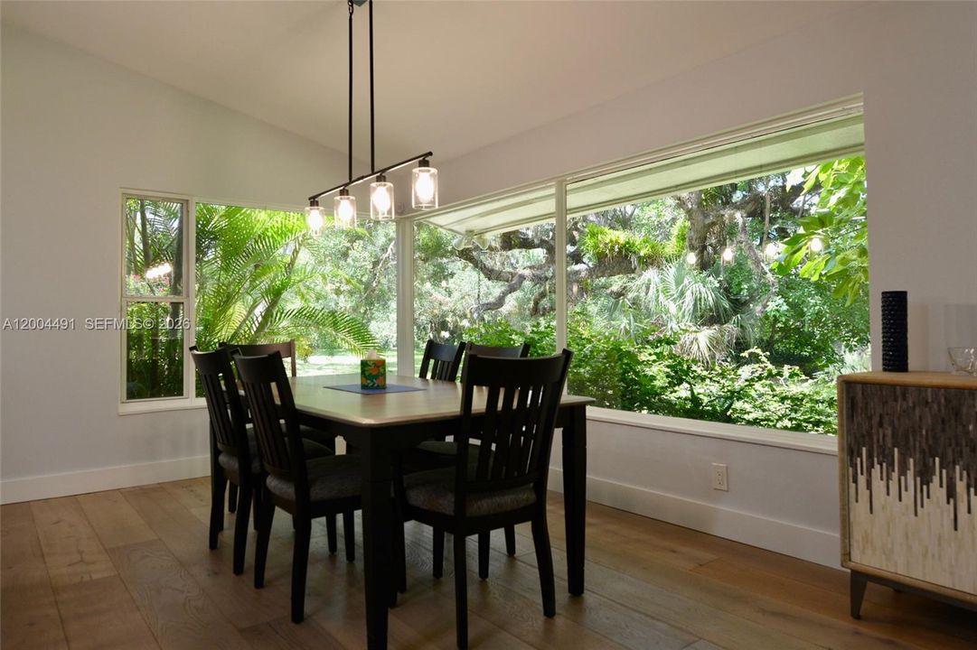For Sale: $999,999 (5 beds, 3 baths, 0 Square Feet)