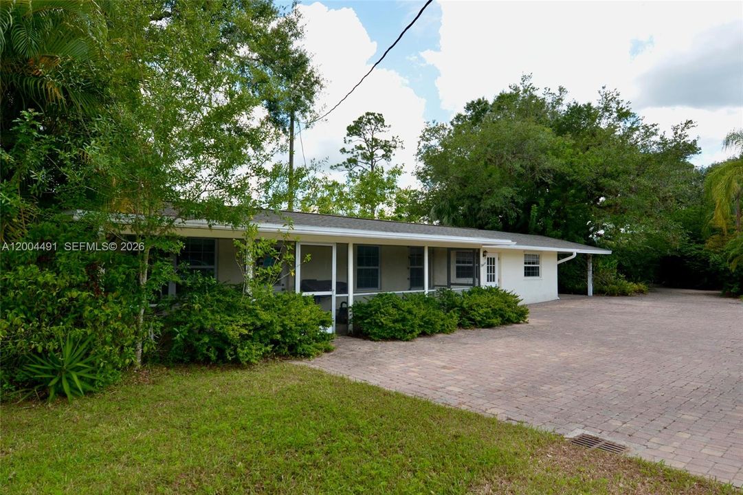 For Sale: $999,999 (5 beds, 3 baths, 0 Square Feet)