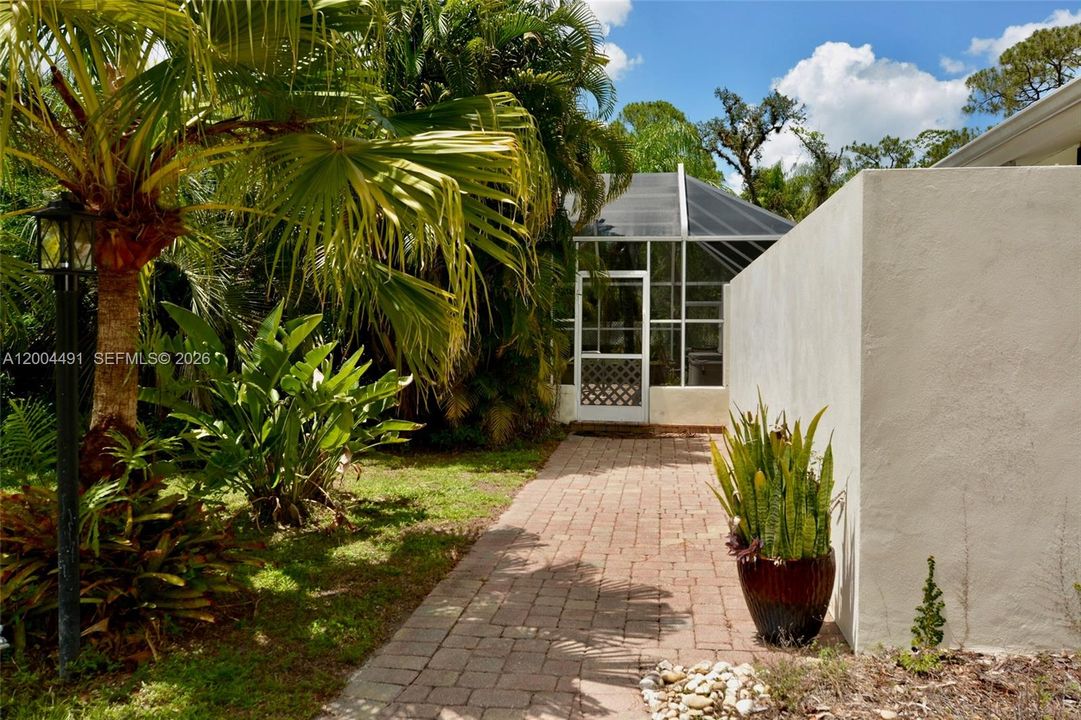 For Sale: $999,999 (5 beds, 3 baths, 0 Square Feet)