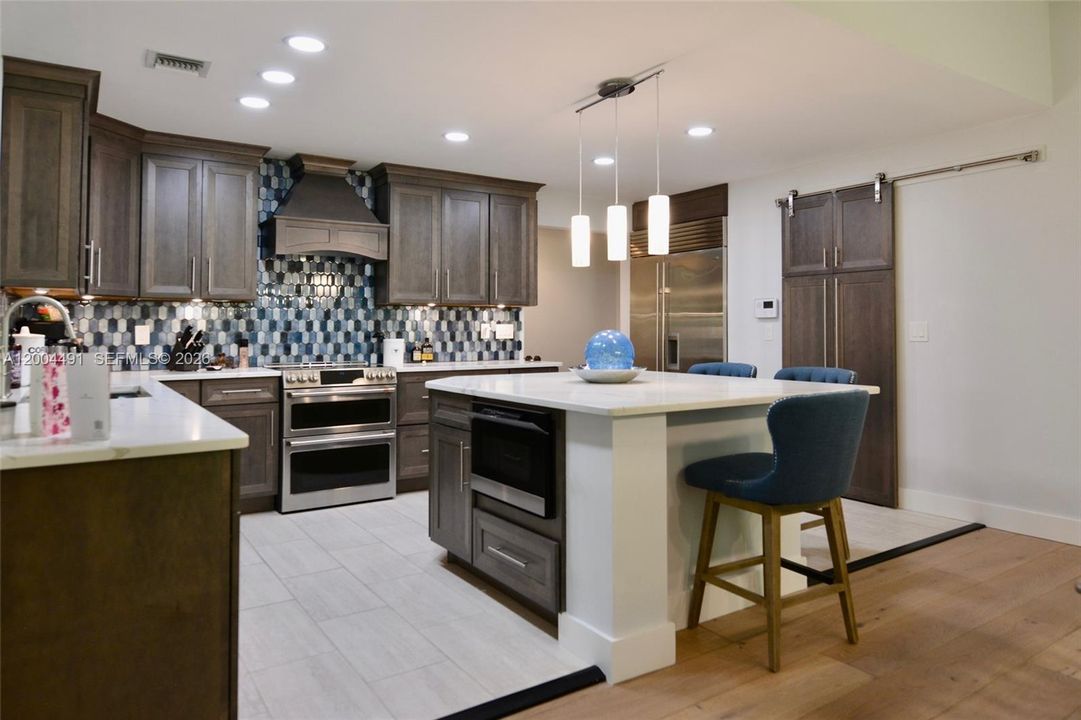 For Sale: $999,999 (5 beds, 3 baths, 0 Square Feet)