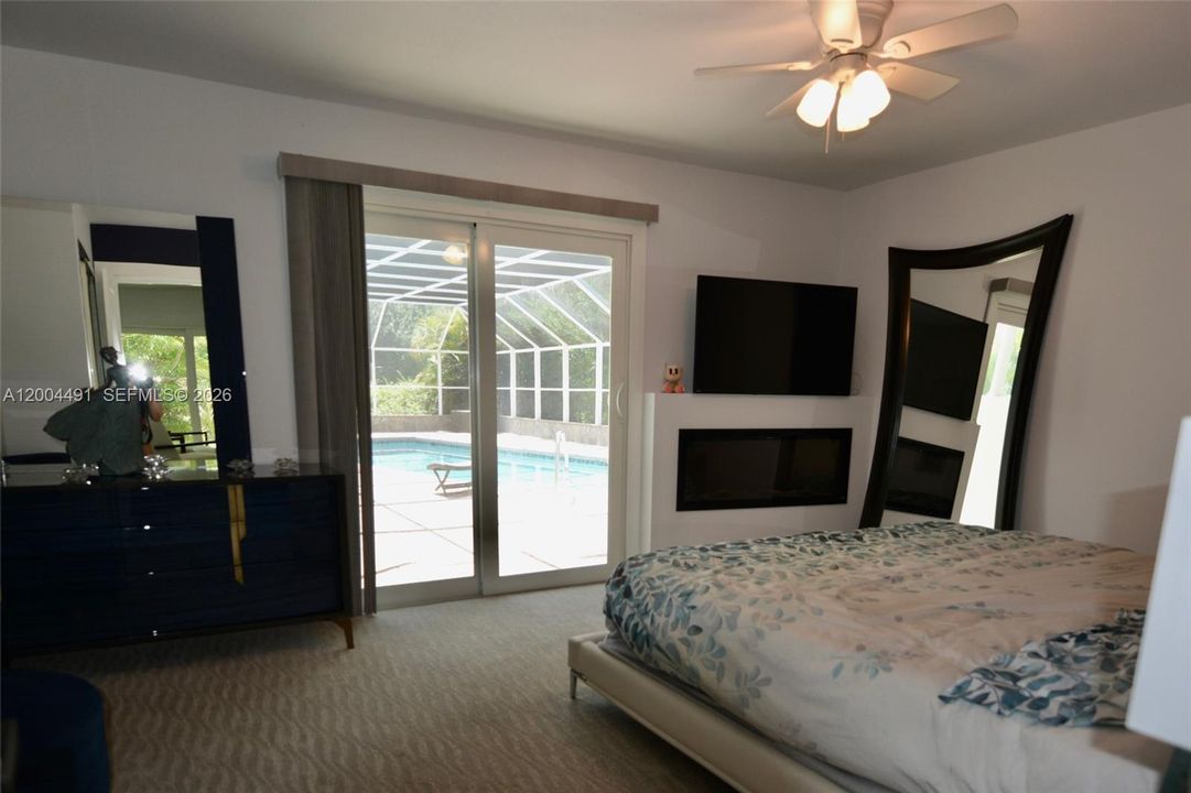 For Sale: $999,999 (5 beds, 3 baths, 0 Square Feet)