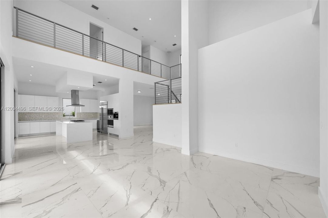 En Venta: $2,375,000 (5 camas, 5 baños, 3772 Pies cuadrados)