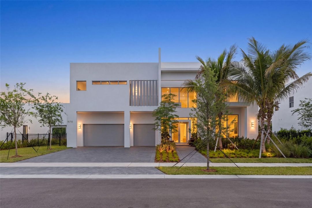 En Venta: $2,375,000 (5 camas, 5 baños, 3772 Pies cuadrados)
