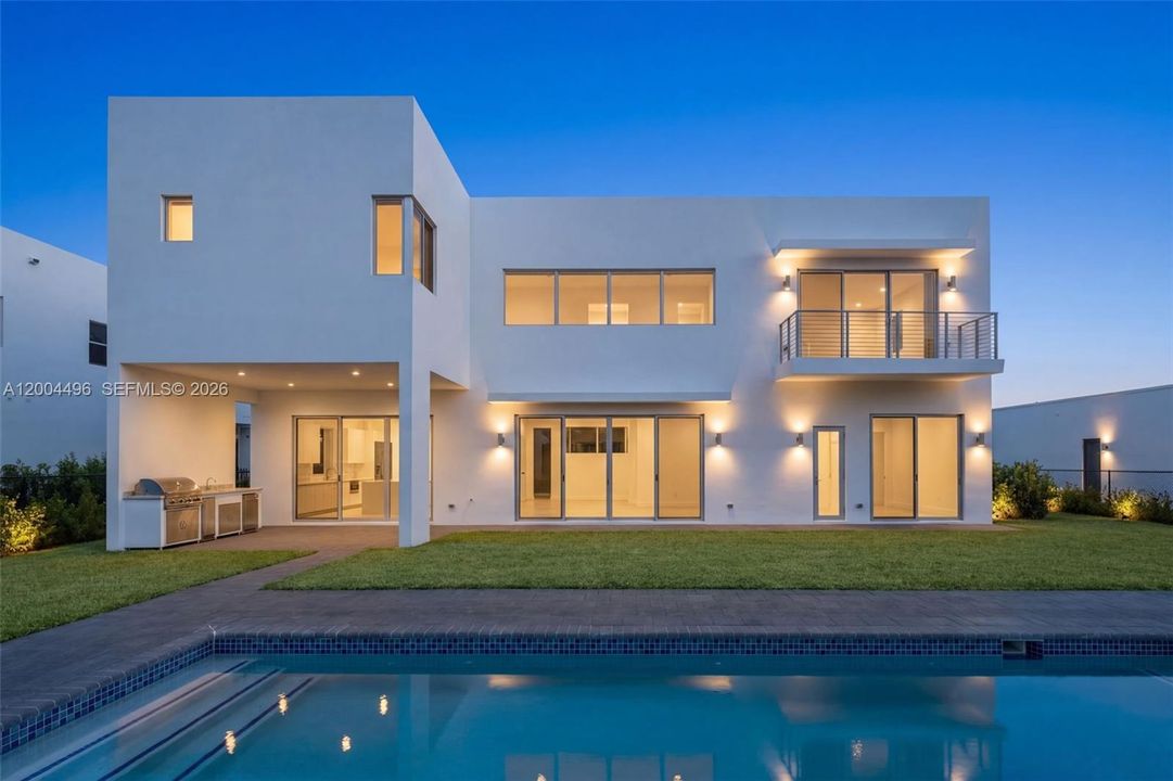 En Venta: $2,375,000 (5 camas, 5 baños, 3772 Pies cuadrados)