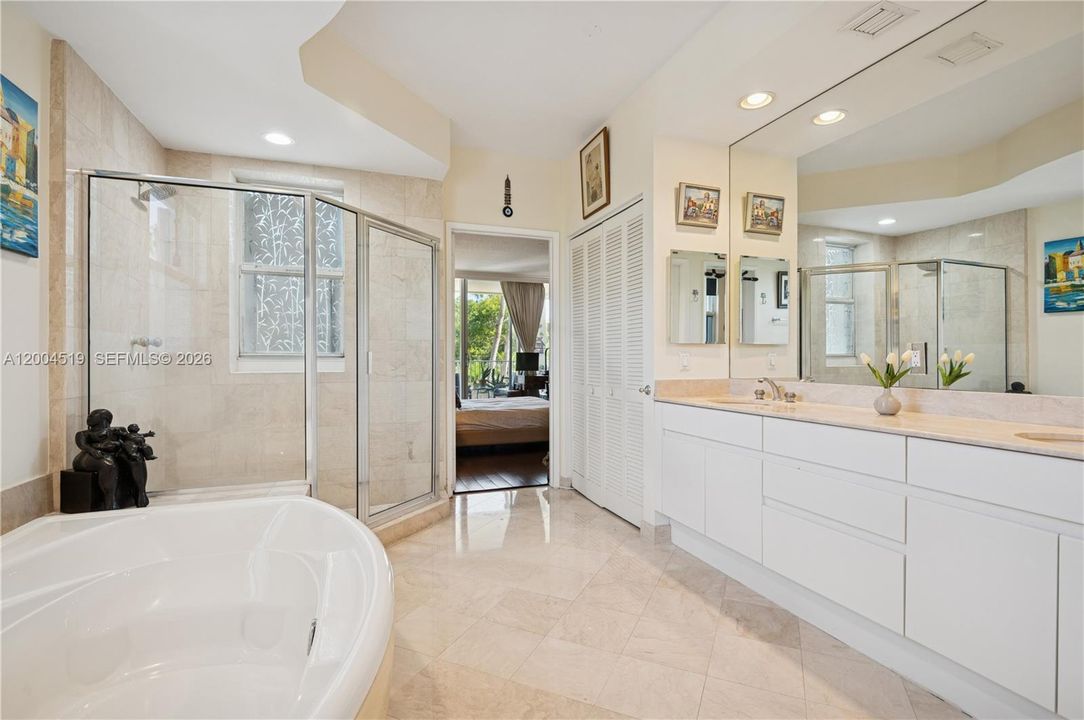 For Sale: $1,950,000 (2 beds, 2 baths, 1700 Square Feet)