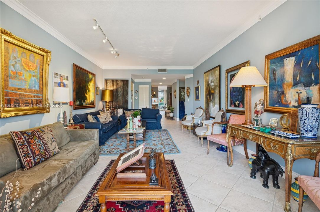 For Sale: $1,950,000 (2 beds, 2 baths, 1700 Square Feet)