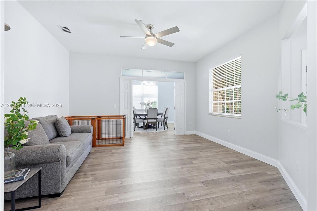 For Sale: $1,100,000 (5 beds, 3 baths, 3912 Square Feet)