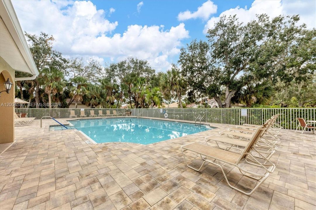 For Sale: $1,100,000 (5 beds, 3 baths, 3912 Square Feet)