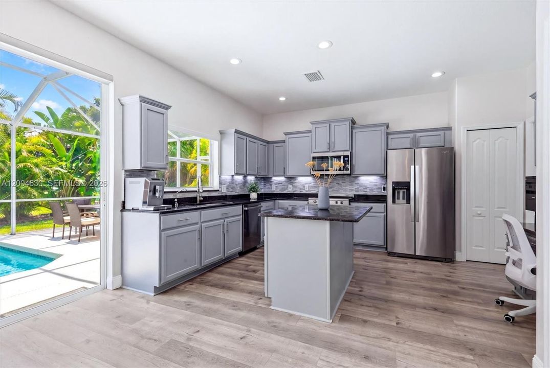 For Sale: $1,100,000 (5 beds, 3 baths, 3912 Square Feet)