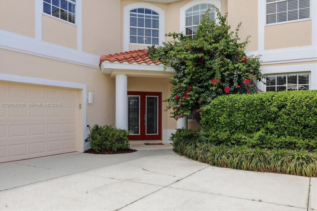 For Sale: $1,100,000 (5 beds, 3 baths, 3912 Square Feet)