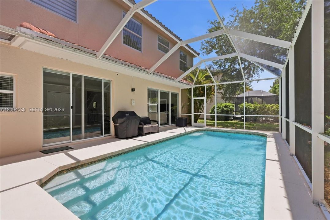 For Sale: $1,100,000 (5 beds, 3 baths, 3912 Square Feet)