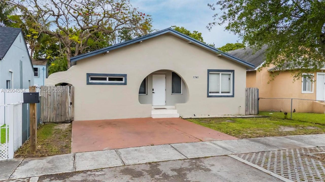 For Sale: $500,000 (3 beds, 2 baths, 0 Square Feet)