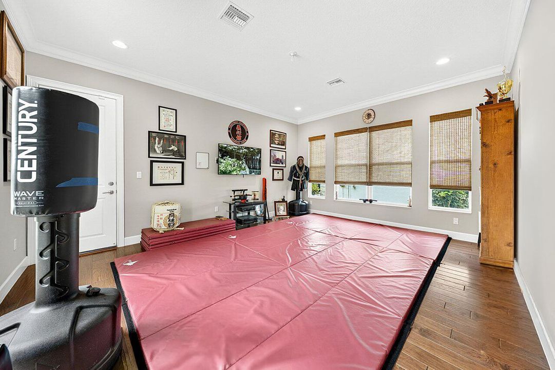 026-12833VenetoSpringsDrive