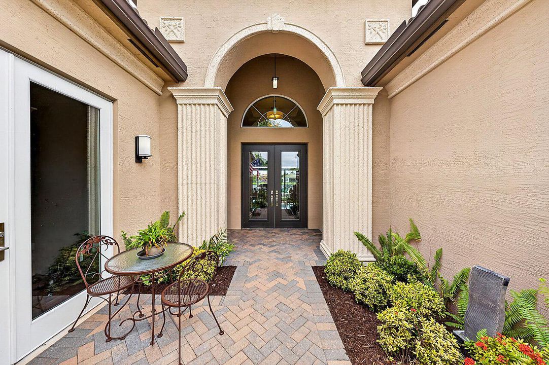 005-12833VenetoSpringsDrive